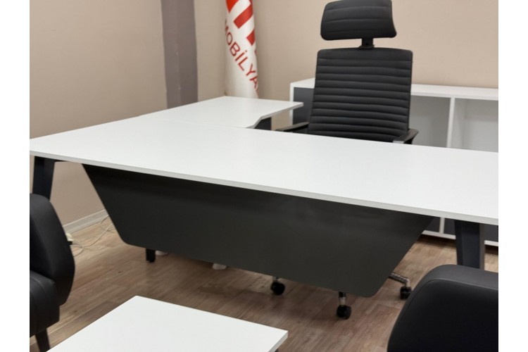 Akburo Maze Masa Takımı Trios Otuma Grubu İle Set